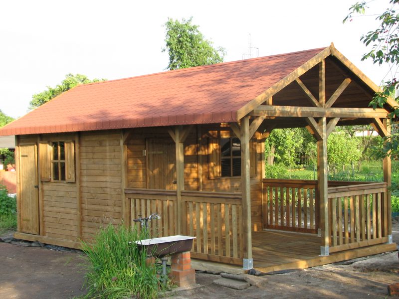 САДОВІ ДЕРЕВ`ЯНІ БУДИНОЧКИ